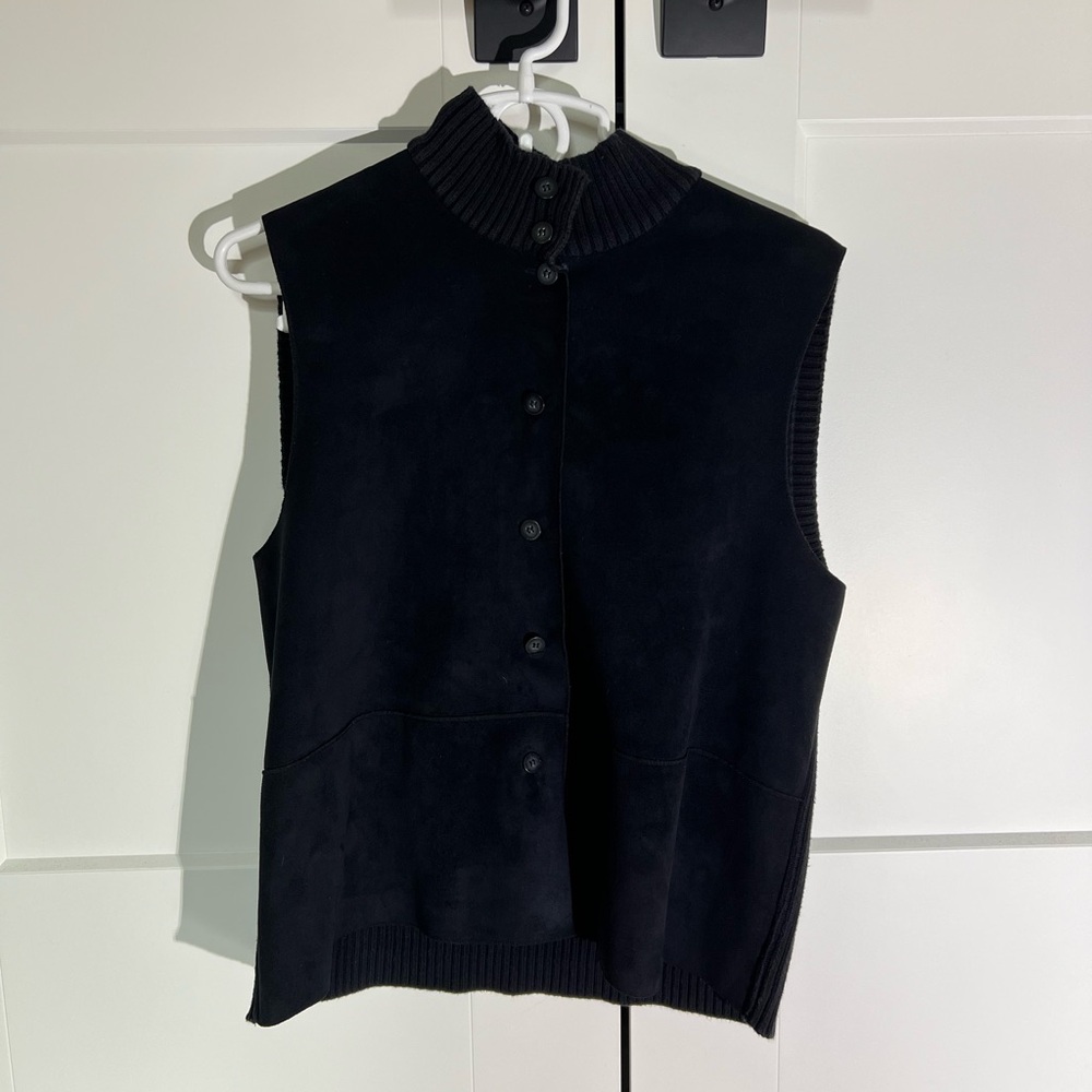 J. Jill Black Sleeveless Vest